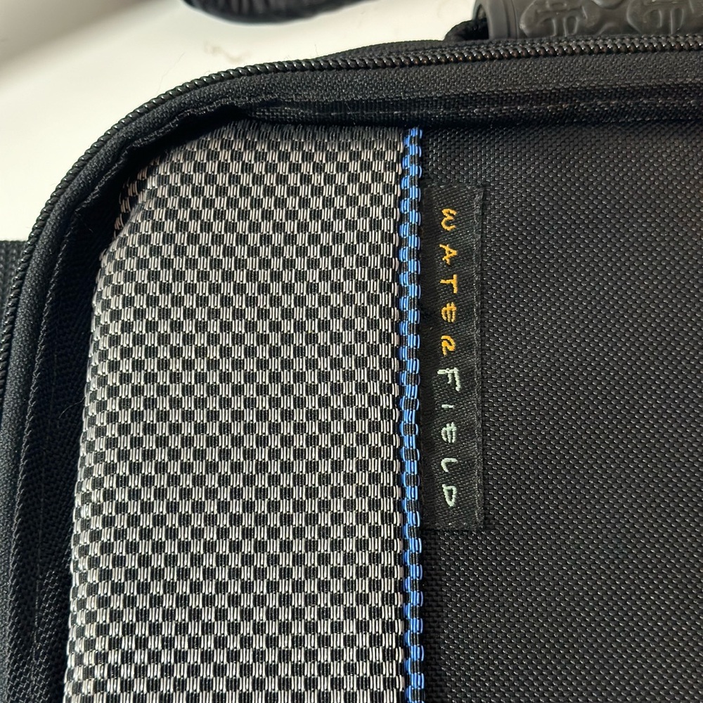 Waterfield Men’s Messenger Bag Padded Size 11” H X 14” W X 3” Black